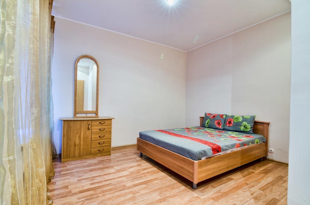 Apartamenty Lesi Ukrainky 17 リヴィウ エクステリア 写真