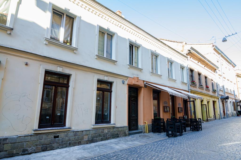 Apartamenty Lesi Ukrainky 17 リヴィウ エクステリア 写真